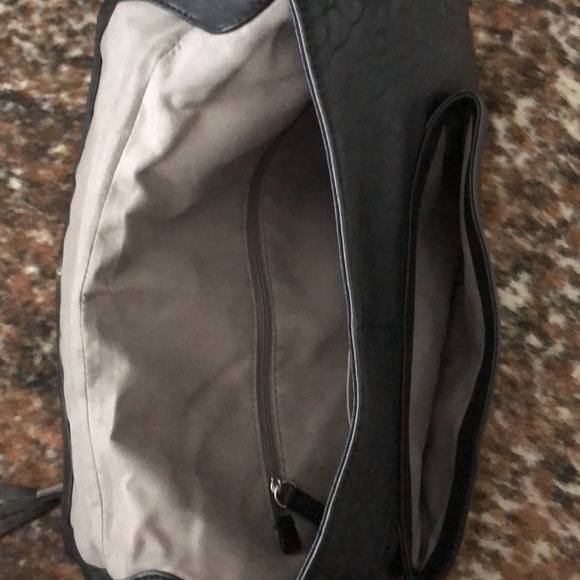 VINCE CAMUTO Shoulder Hobo Black NWT - Picture 9 of 13